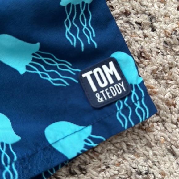 Boys Tom and Teddy Swim Shorts 3/4 Jellyfish Print - Picture 4 of 5